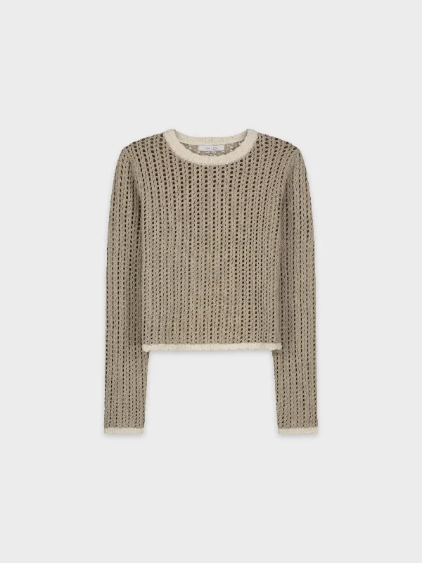 men's casual hatsCROCHET SCALLOP SWEATER-TAN/WHITE