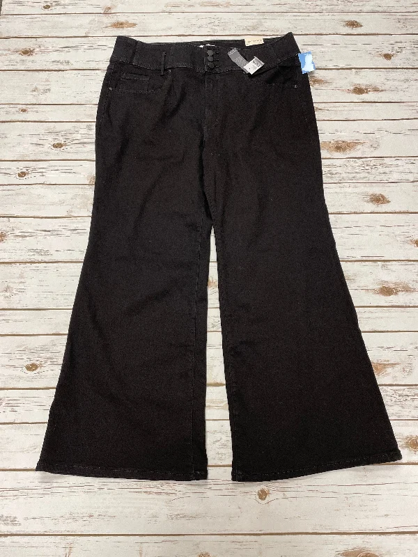 Women's Jodhpurs with Shirt CollarJeans Flared By Lane Bryant In Black Denim, Size: 20