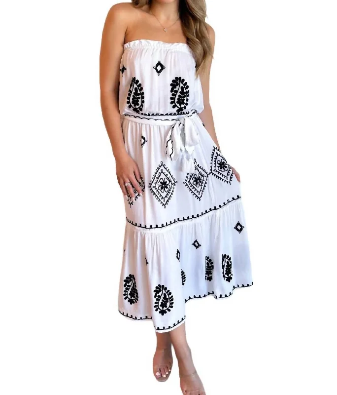 Women's U-Shaped-Neck DressesAlora Embroidered Dress In White/black