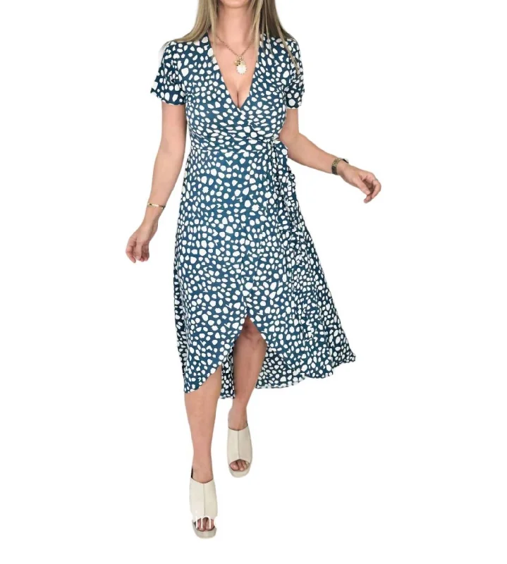 Women's Notched Collar DressesCastaway Wrap Dress In Pebble Print