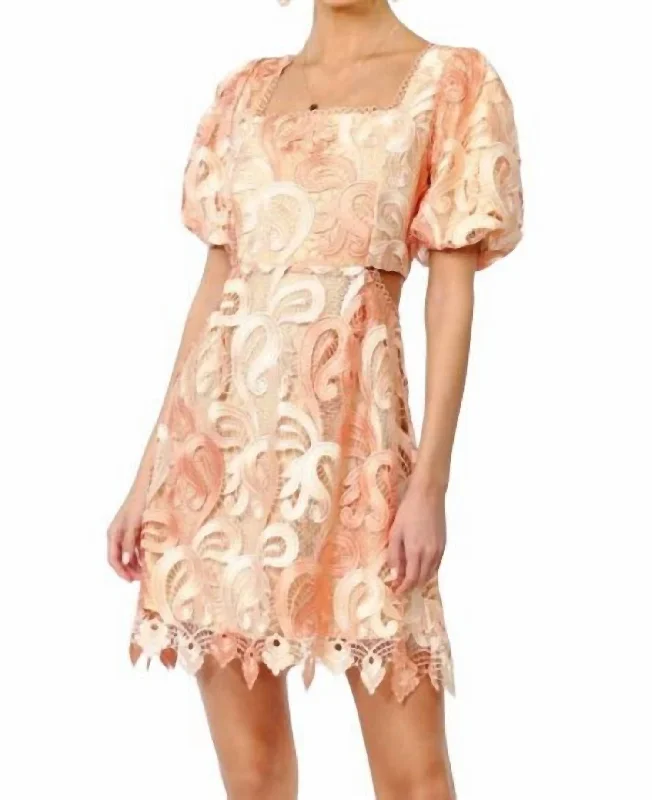 Women's Bodycon DressesGiselle Ombre Lace Dress In Coral