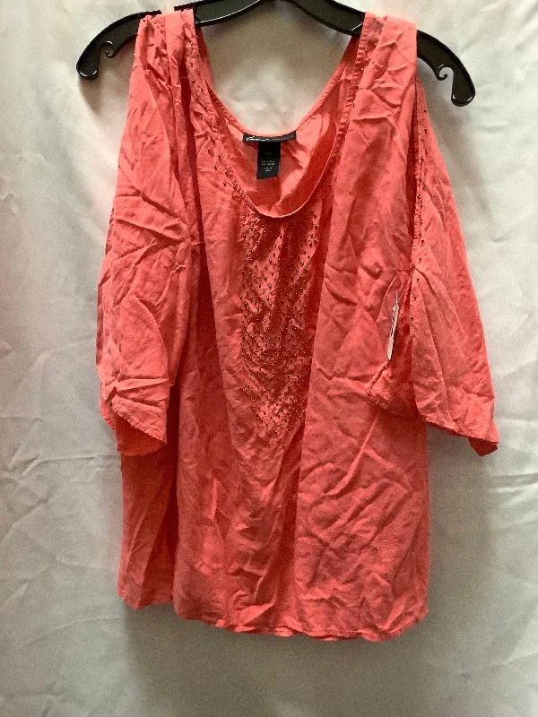 Women's Blouse with Asymmetrical HemTop 3/4 Sleeve By Lane Bryant  Size: 3x